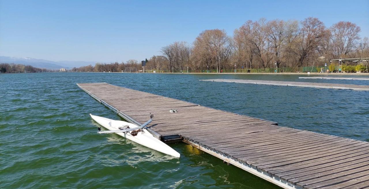 Rowing Base Apartment พลอฟดิฟ ภายนอก รูปภาพ